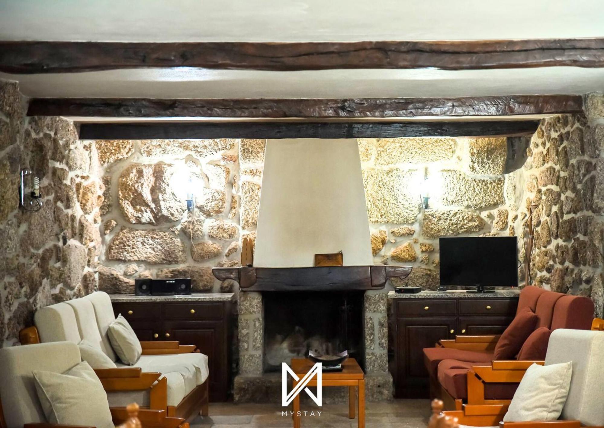 Mystay - Quinta Dos Vieiras Mosteiro  Esterno foto