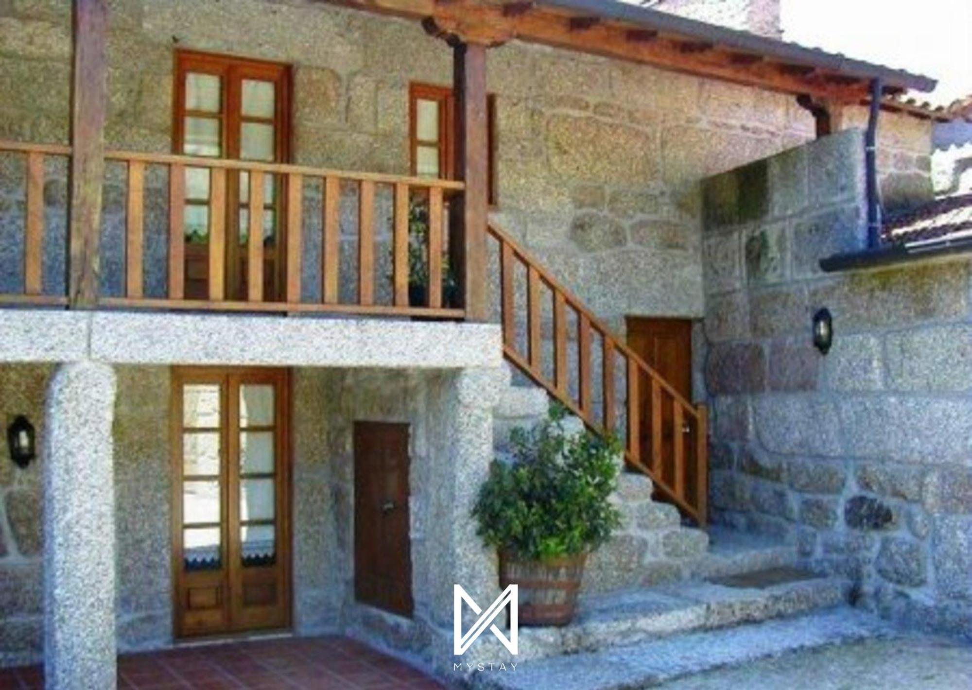 Mystay - Quinta Dos Vieiras Mosteiro  Esterno foto
